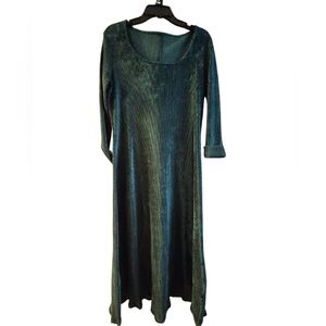Elegant Green Velvet Dress